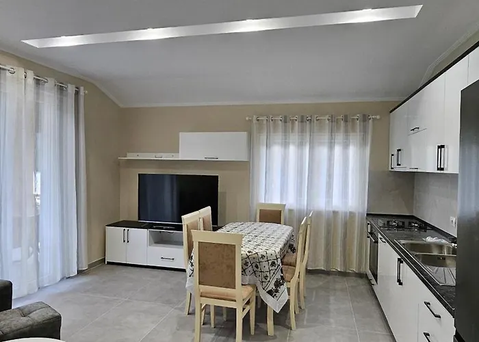 Koman_lakeview_apartments